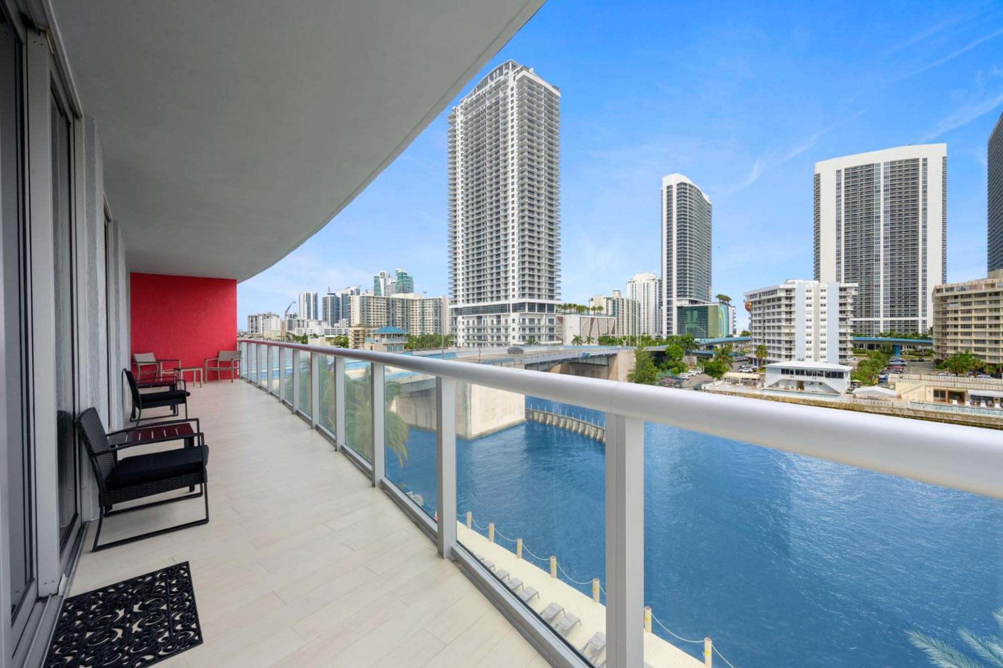 Hallandale Sky Water View Халландейл-Бич Экстерьер фото